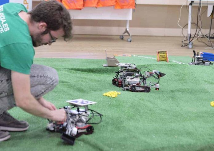 Ciberlandia 2023 acerca la ciencia al alumnado de Fuerteventura