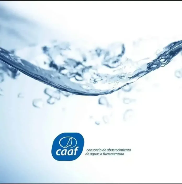 Los análisis del CAAF garantizan que el agua potable de la zona baja de Puerto del Rosario es apta para el consumo humano