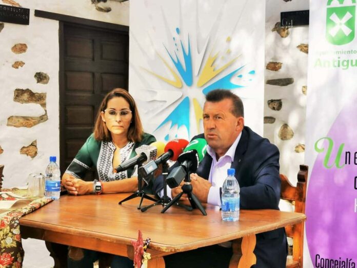 Altas expectativas y mucha ilusión de los artesanos ante la inauguración de la XXXIV Feria Insular de Artesanía