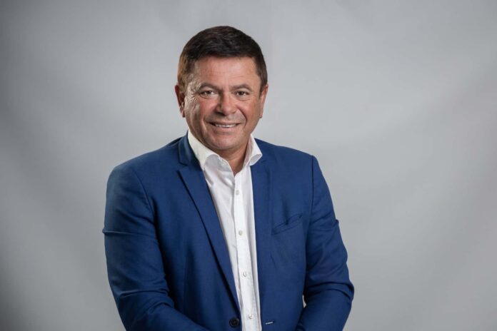 Pedro Armas se compromete a seguir bajando los impuestos a los ciudadanos de Pájara