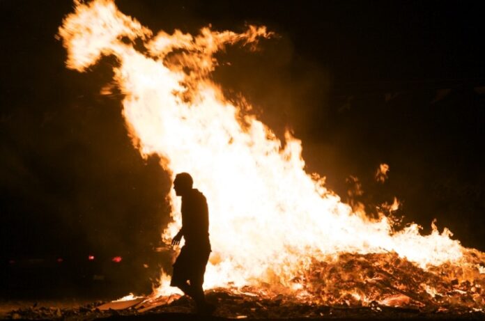 El Ayuntamiento de Antigua recuerda solicitar permiso de hogueras antes de S. Juan y S. Pedro