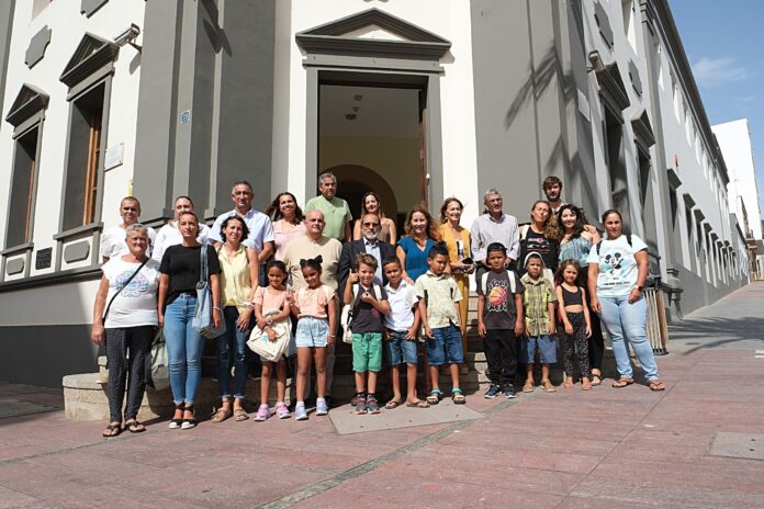 El Cabildo recibe a los siete menores saharauis que participan este verano en el programa de acogida Vacaciones en Paz