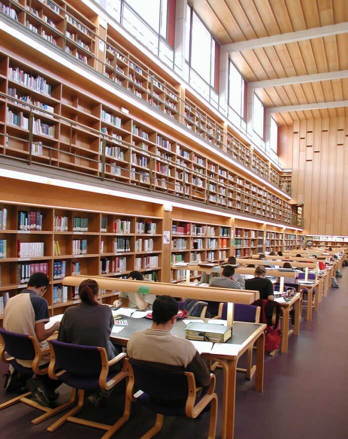 14.000 libros digitales de la colección Intercambio Científico, disponibles en la Biblioteca Universitaria