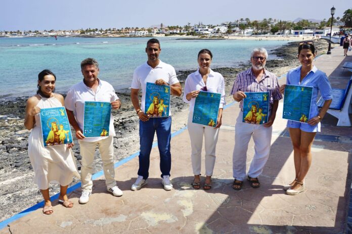Corralejo se prepara para celebrar las fiestas en honor a Nuestra Señora del Carmen.
