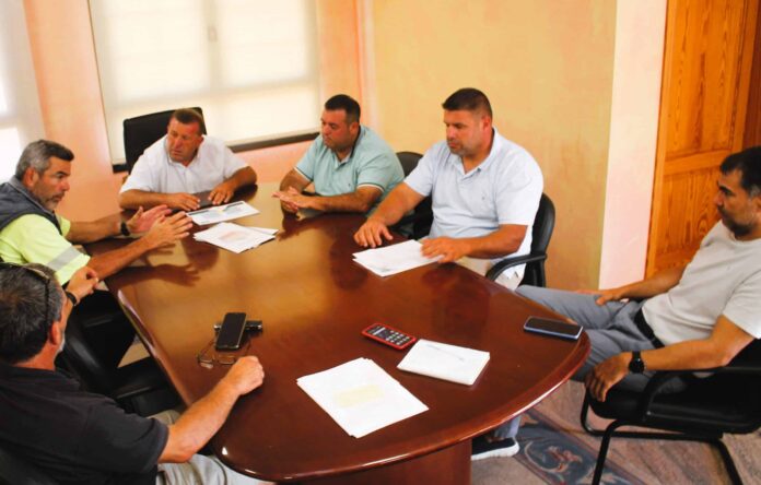 El Ayuntamiento de Antigua y CL Unión Antigua apuestan por crear equipo