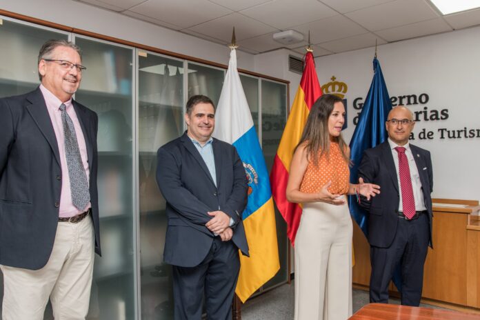 La consejera de Turismo y Empleo, Jessica de León, preside la toma de posesión de los nuevos cargos de su Departamento