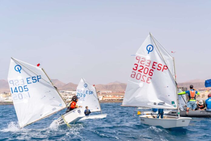 El Club Deportivo Código Cero en lo más alto del podio de la Copa de Canarias ACCN de Optimist