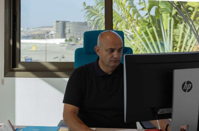 El Cabildo apoya con 22.000 euros las labores de Fundación ADSIS para prevenir adicciones y fomentar el empleo