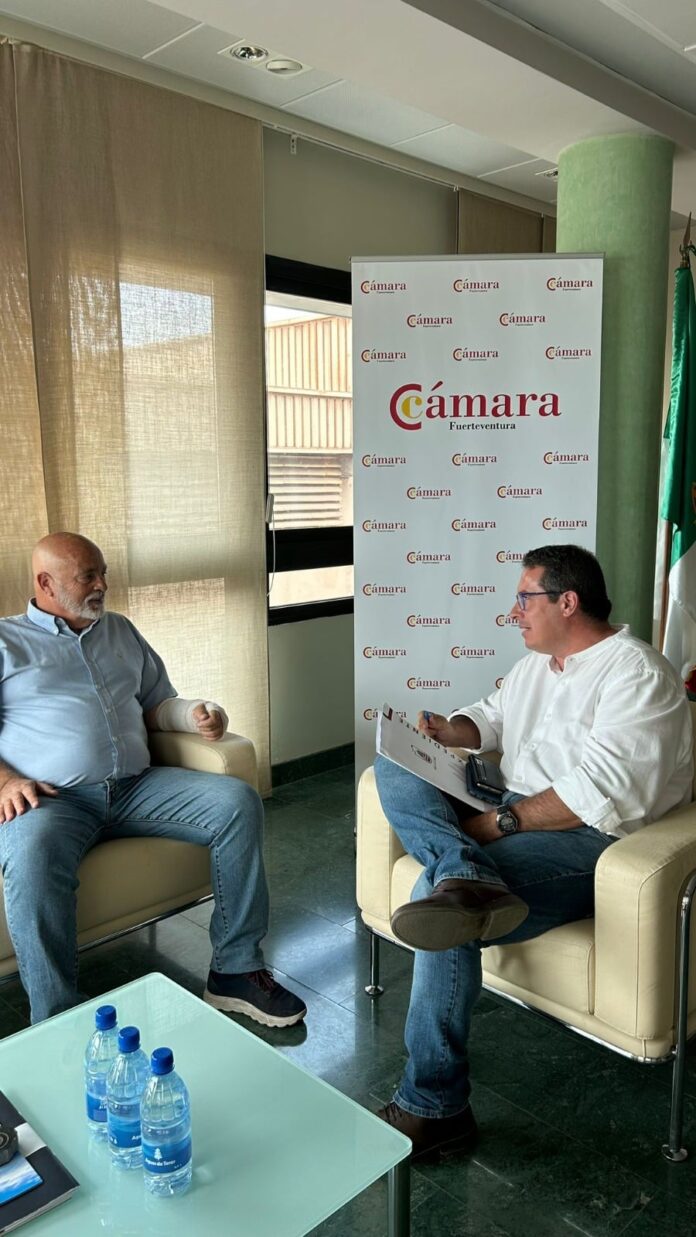 El ayuntamiento de Puerto del Rosario se reúne con la Cámara de Comercio