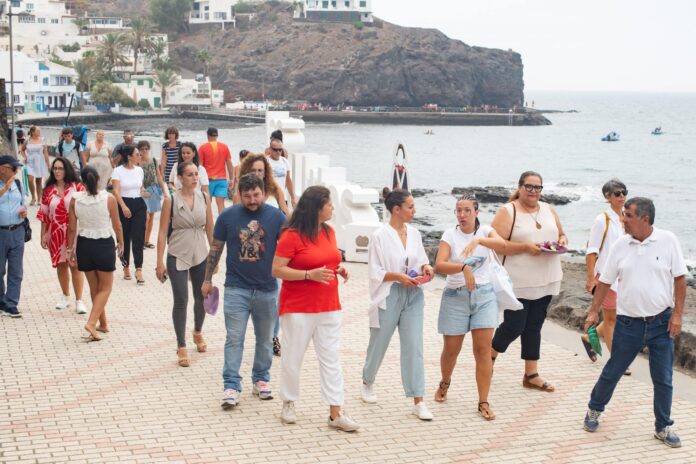 Jéssica de León se compromete a seguir desarrollando iniciativas vinculadas a la economía azul