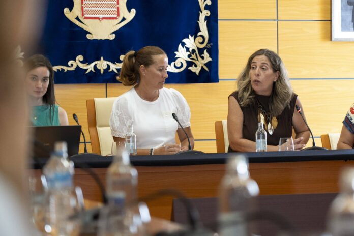 El Cabildo apuesta por reforzar el servicio de Información Turística en el Aeropuerto de Fuerteventura