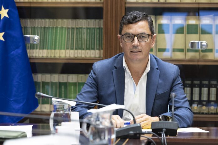 Pablo Rodríguez aboga por priorizar las necesidades más acuciantes en materia de movilidad y vivienda
