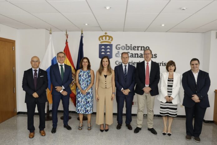 La consejera de Turismo y Empleo, Jéssica de León, preside la toma de posesión de cuatro altos cargos de su departamento