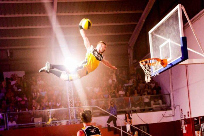 Llenazo histórico en el Oasis para un 40 Aniversario de altura, con los Dunking Devils, emocionantes finales, y un recuerdo para toda la familia del Memorial Ramón Castañeyra Góngora 24 Horas de Baloncesto