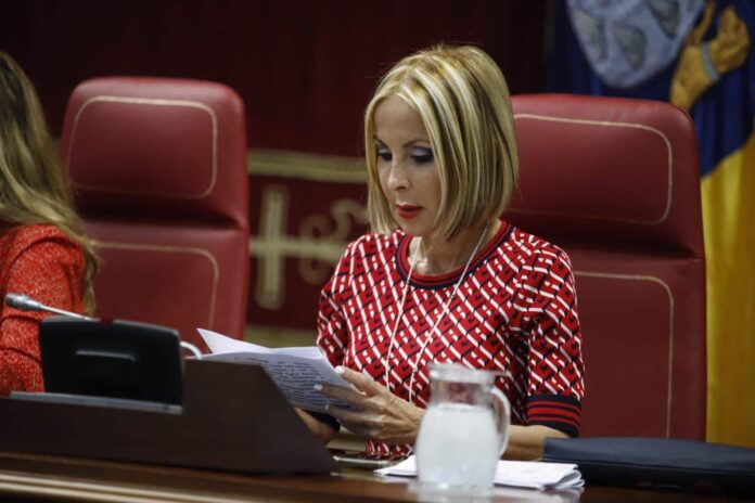 Australia Navarro exige al Gobierno soluciones urgentes para la oficina de Correos en Puerto del Rosario