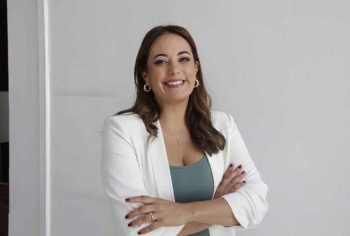 Cristina Calero: “Las becas predoctorales son necesarias parea atender a los desafíos de presente y futuro y que el talento investigador se desarrolle en Canarias”