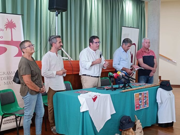 Vuelve la actividad para los mayores de Puerto del Rosario con una nueva edición del programa de senderismo ‘Allanando el camino’