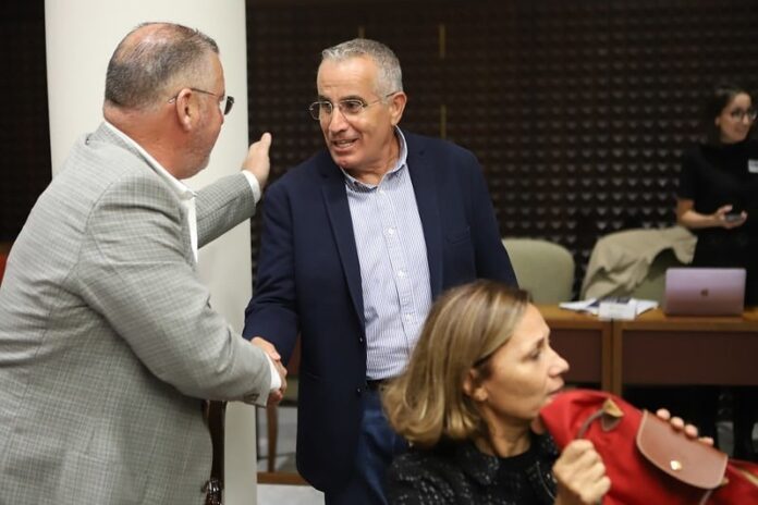 Mario Cabrera: “Uno de los grandes problemas de la sanidad canaria es la falta de especialistas y este problema se agrava en las islas no capitalinas”