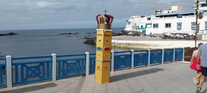 El Ayuntamiento de La Oliva instala 11 buzones de cartas para los Reyes Magos alrededor del municipio