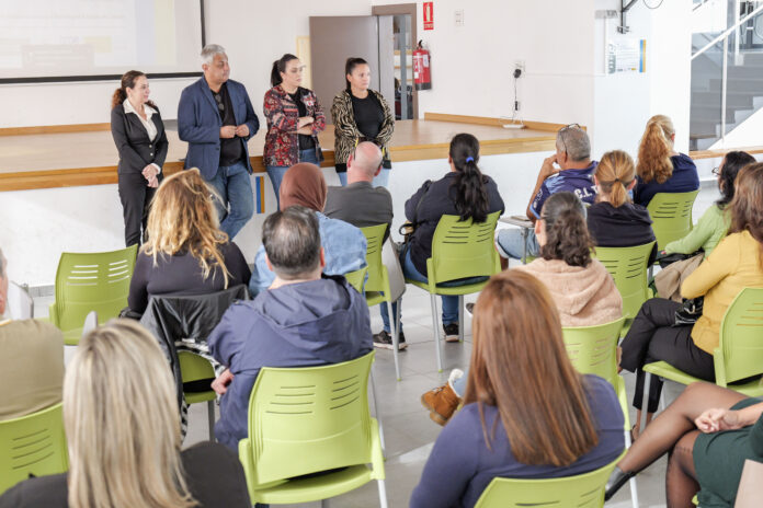 Un total de 73 personas participan en el programa de empleo social ‘Puerto, más que una capital’