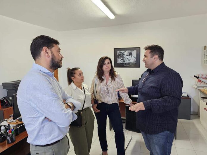 Parlamentarios del Grupo Popular visitan las instalaciones de Misión Cristiana Moderna