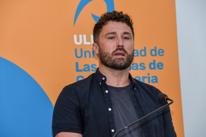Un investigador de la ULPGC descubre que el petróleo y sus residuos inducen la metamorfosis en invertebrados marinos