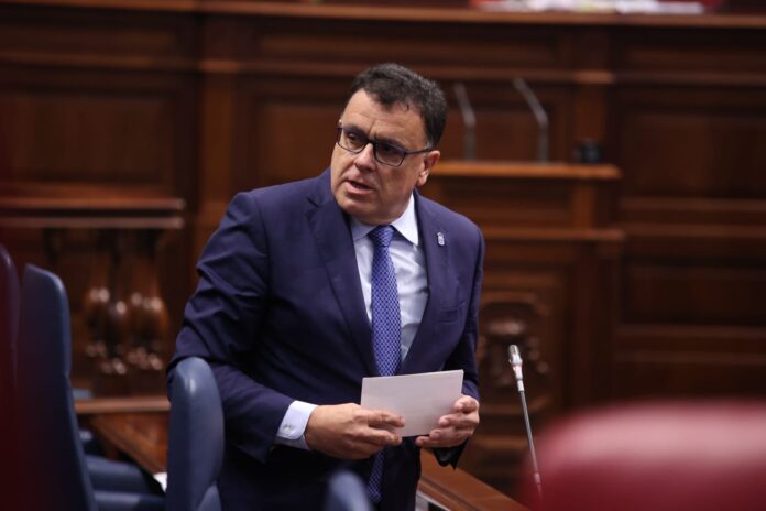 Manuel-Miranda-Parlamento-080425.jpeg