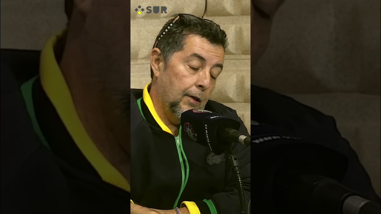 Redes Sociales: ¿Aislamiento o Realidad? ¡Análisis Profundo! #shorts