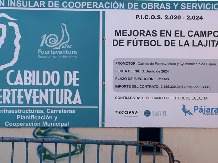 retraso del campo de fútbol de La Lajita