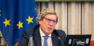 Gabriel Mato destaca las oportunidades de la agricultura genómica en Canarias