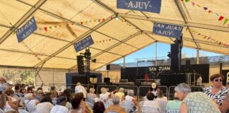 Ajuy homenajea a sus mayores en una de las citas más emotivas de San Juan