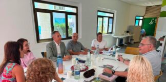 Las administraciones de Fuerteventura refuerzan su colaboración para impulsar la participación ciudadana con enfoque comunitario